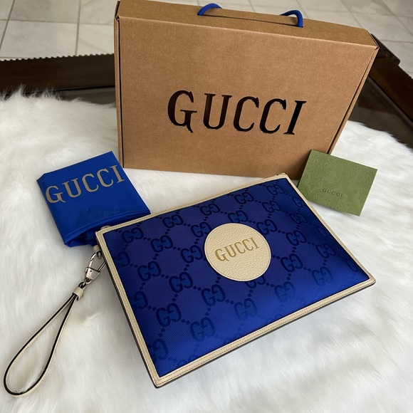 Auth off the Grid Clutch Like new - Picture 3 of 15